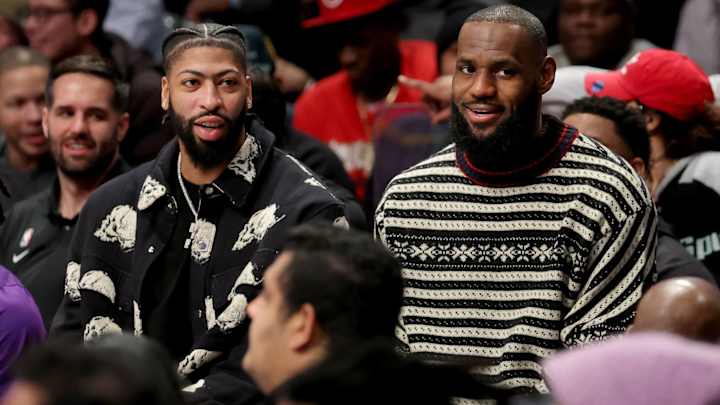 LeBron James Shares Video in Response to Rumored Rift With Anthony Davis