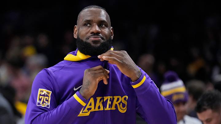 ‘The LeBron James of Feet’ Cleared LeBron to Play This Season ‘The LeBron James of Feet’ Cleared LeBron to Play This Season