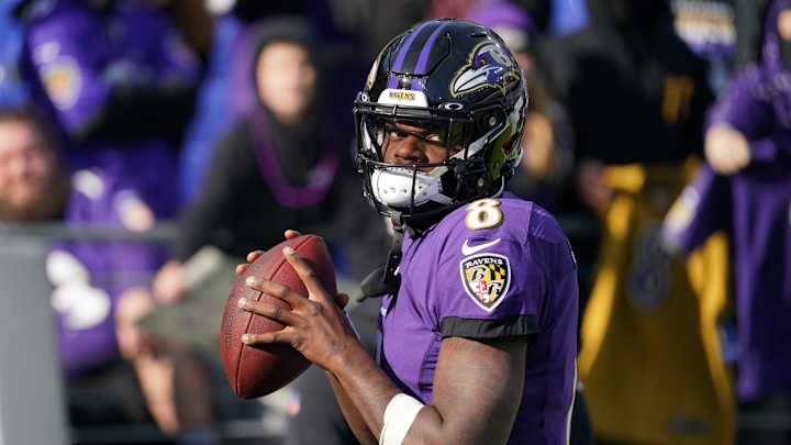 Lamar Jackson, Ravens Agree to Five-Year Extension