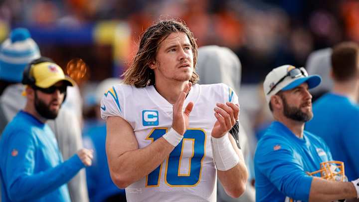 Chargers News: LA Begins Extension Negotiations with Justin Herbert, $500 Million a Possibility Chargers News: LA Begins Extension Negotiations with Justin Herbert, $500 Million a Possibility