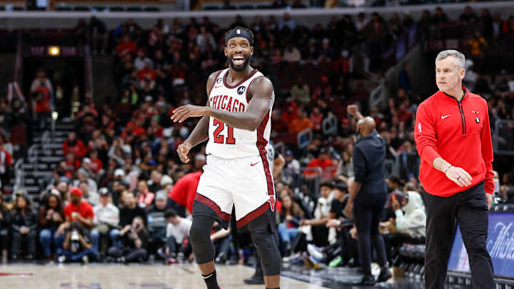 Lakers News: Skip Bayless, Shannon Sharpe Chide Pat Beverley's LeBron James Tease Lakers News: Skip Bayless, Shannon Sharpe Chide Pat Beverley's LeBron James Tease