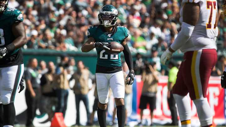 Look: Sidney Jones Signs Contract With Cincinnati Bengals Look: Sidney Jones Signs Contract With Cincinnati Bengals
