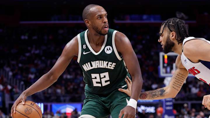 Khris Middleton powers depleted Milwaukee Bucks over the Detroit Pistons