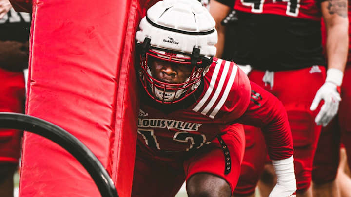 Louisville Defenders Adjusting Well to New 4-2-5 Scheme