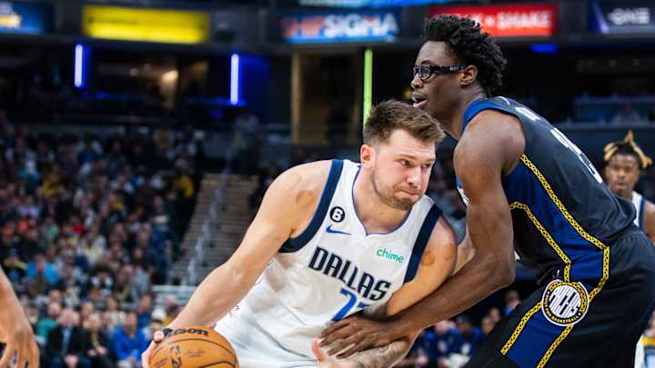 Mavs Held Recent Postgame Meeting, Leaning on Superstars' Leadership