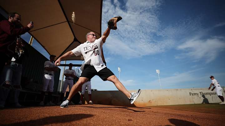 Aggies WATCH: Texas A&M MBB Coach Buzz Williams Throws First Pitch vs. Longhorns Aggies WATCH: Texas A&M MBB Coach Buzz Williams Throws First Pitch vs. Longhorns