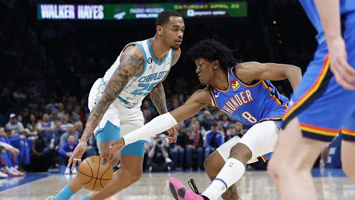 P.J. Washington Powers Pesky Hornets Past Thunder