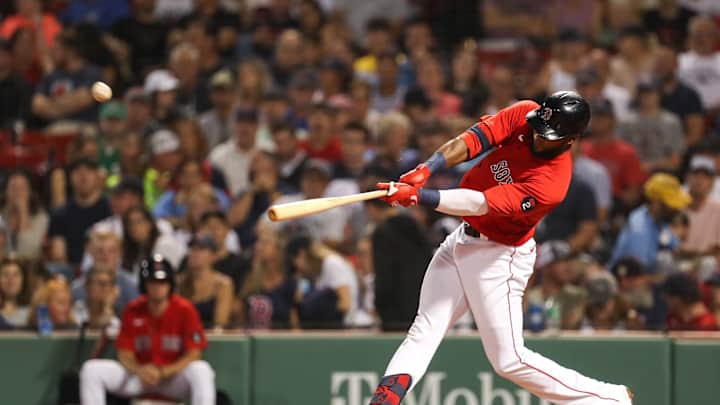 Former Red Sox OF Signs with Yankees