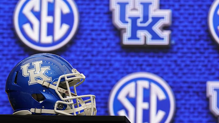 4-Star 2024 OT Jac'Qawn McRoy Visits Kentucky