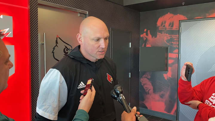 Watch: OL Coach Richard Owens, Louisville Offensive Linemen Talk Spring Practice