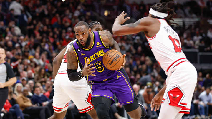 Chicago Bulls get off to a slow start and pay dearly in a 121-110 loss to the Los Angeles Lakers Chicago Bulls get off to a slow start and pay dearly in a 121-110 loss to the Los Angeles Lakers