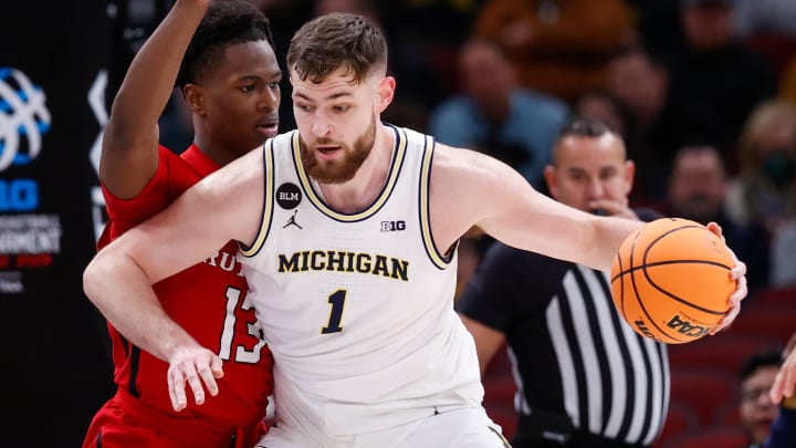 Syracuse Has Zoom Meeting With Hunter Dickinson Wednesday