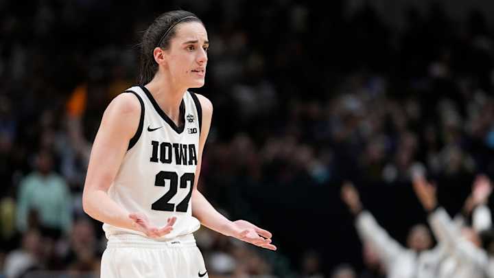 Fans Rip Officials for Foul Calls During LSU-Iowa National Title Game