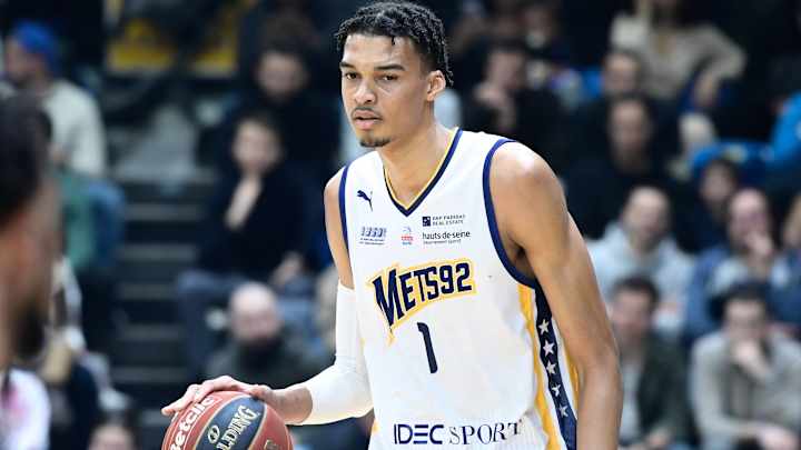 Victor Wembanyama Shows Off Why He’s No. 1 Prospect With Unreal Putback Dunk