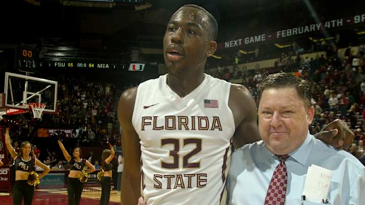 FSU's Chuck Walsh Receives U.S. Basketball Writers Award