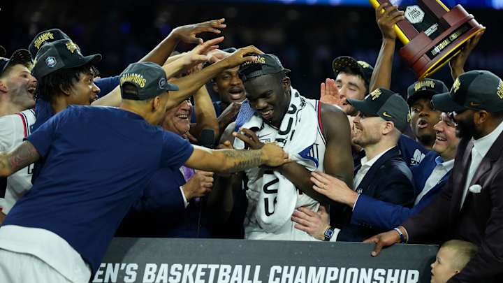 How Adama Sanogo Set the Tone for the Huskies’ Dream Season