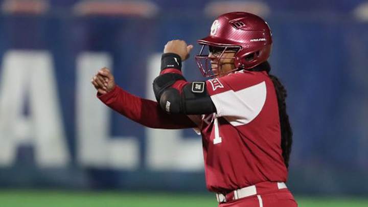 OU Softball: Oklahoma Breezes Past Louisville in Ohio OU Softball: Oklahoma Breezes Past Louisville in Ohio
