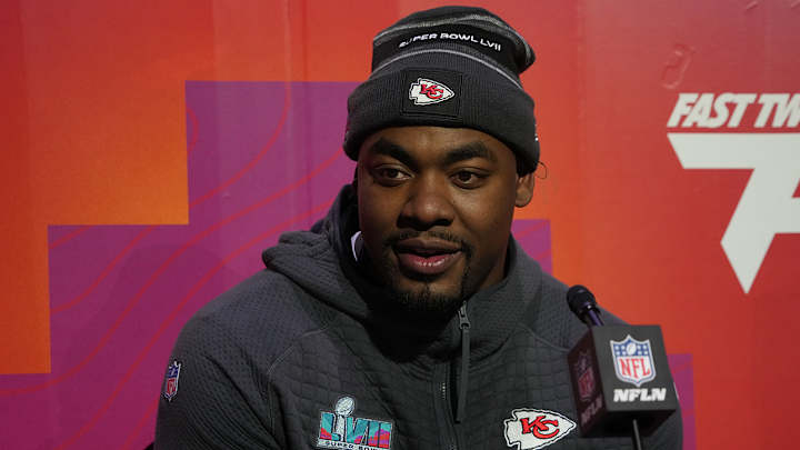 Chiefs Star Fires Back at Tyreek Hill After Early 2023 Game Trash Talk