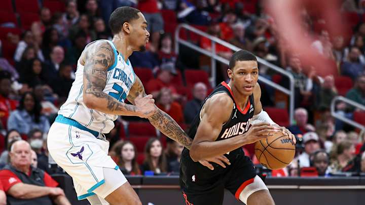Rockets vs. Hornets Preview: Rockets Hope To Swat Charlotte's Nest Down Rockets vs. Hornets Preview: Rockets Hope To Swat Charlotte's Nest Down