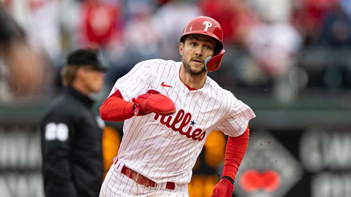 Philadelphia Phillies Look Like Contenders, Defeat Reds Friday