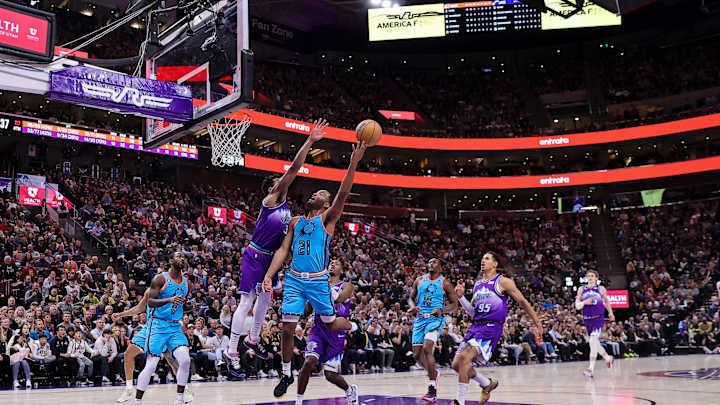 Lakers News: Top 5 Free Agent Center Prospects For Los Angeles