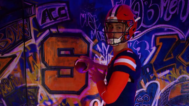 Devin Sisler Learns From Jason Beck During Syracuse Visit