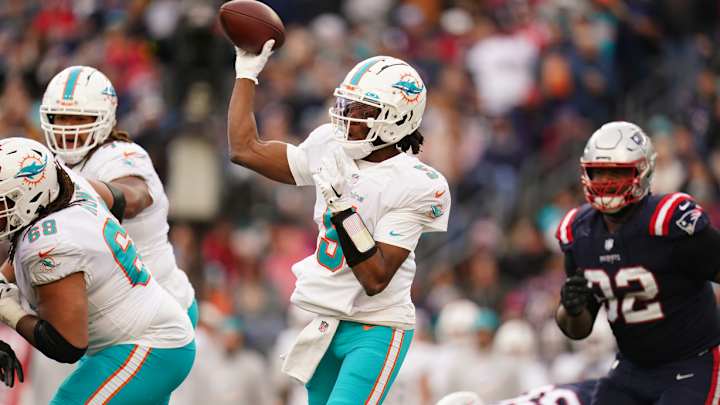 Dan Campbell All for Adding Teddy Bridgewater