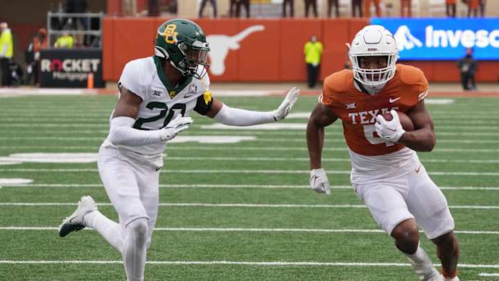 NFL Mock Draft Curveball: Could Texans Pair Bijan Robinson With Dameon Pierce? NFL Mock Draft Curveball: Could Texans Pair Bijan Robinson With Dameon Pierce?