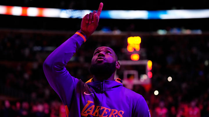 LeBron James Celebrates Dagger Three in Lakers’ Season Finale With Crowning Celebration