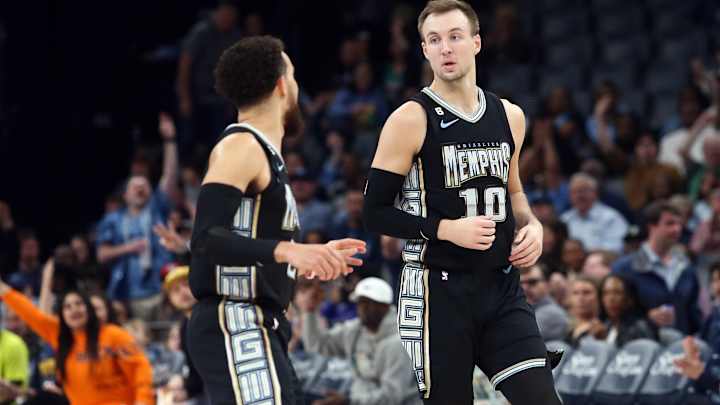 Duke Basketball Alum Wears NBA’s 3-Point Crown Once Again