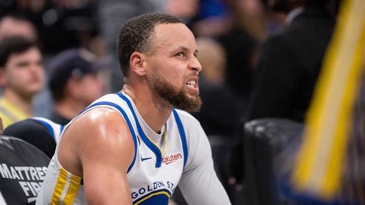 Steph Curry Unexpectedly Added to Injury Report vs. Rockets