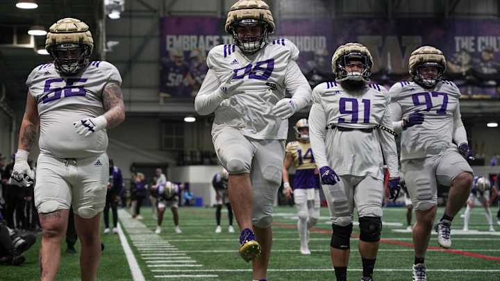 Huskies Feel Much More Comfortable in DeBoer's Second Spring Ball