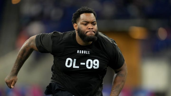 Titans Meet with Two Late Round Prospects on the Offensive Line Ahead of NFL Draft