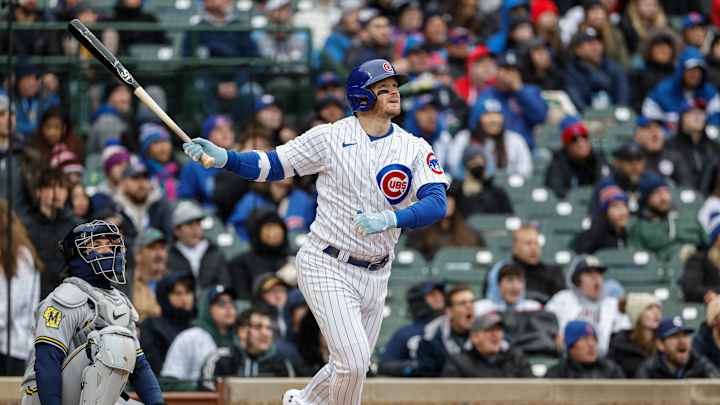 Potential SF Giants target LF Ian Happ signs extension with Cubs