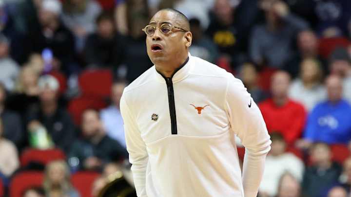 A.J. Johnson Spurns Texas Basketball to Play in Australia’s NBL