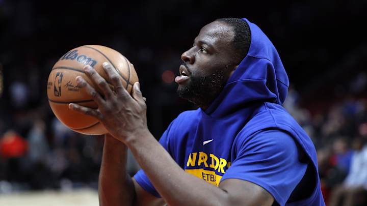 Skip Bayless Makes A Rare Defense Of LeBron James Because Of Draymond Green Podcast Comments Skip Bayless Makes A Rare Defense Of LeBron James Because Of Draymond Green Podcast Comments