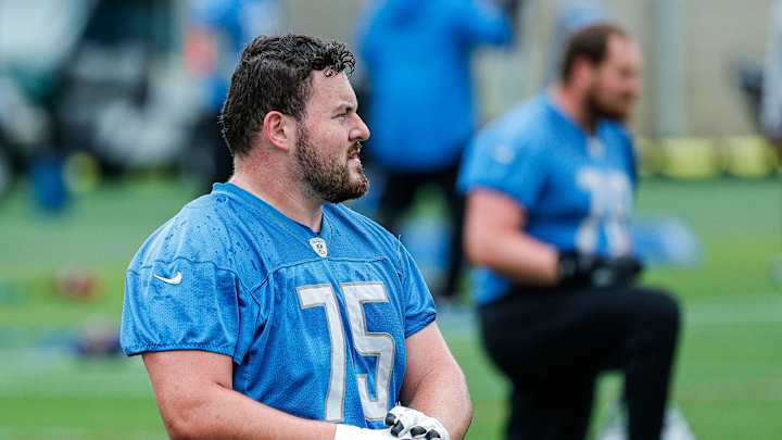 Bills Sign Ex Lions OL Kevin Jarvis to Deal