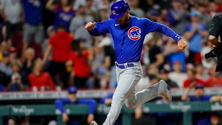 Wisdom, Bellinger Stay Hot, Homer for Chicago Cubs Lead Over Dodgers