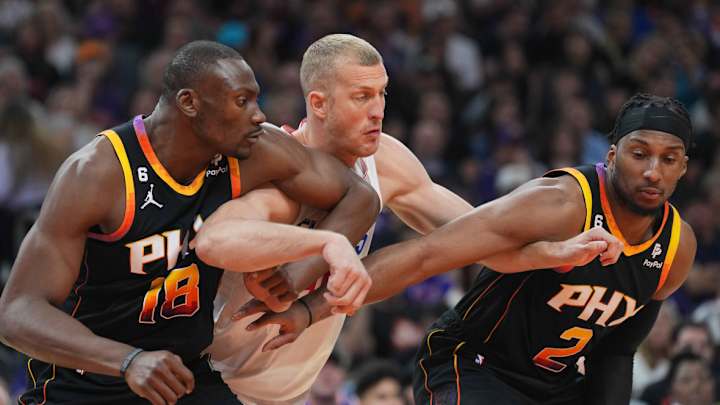 Clippers Stun Suns in Game 1 Upset