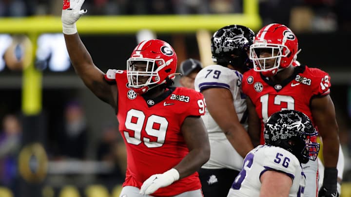 Bear Alexander: Will USC football land defensive lineman in transfer portal?