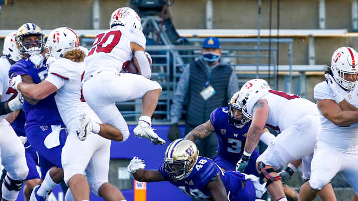 Excellent EDGE prospect enters transfer portal, is now available to Auburn. Excellent EDGE prospect enters transfer portal, is now available to Auburn.