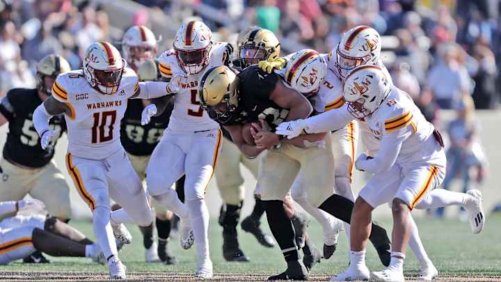 Auburn football extends offer to transfer EDGE out of ULM Auburn football extends offer to transfer EDGE out of ULM