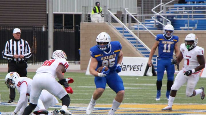 Tennessee Titans Perfect Fits at Tight End in Mid-Rounds of 2023 NFL Draft