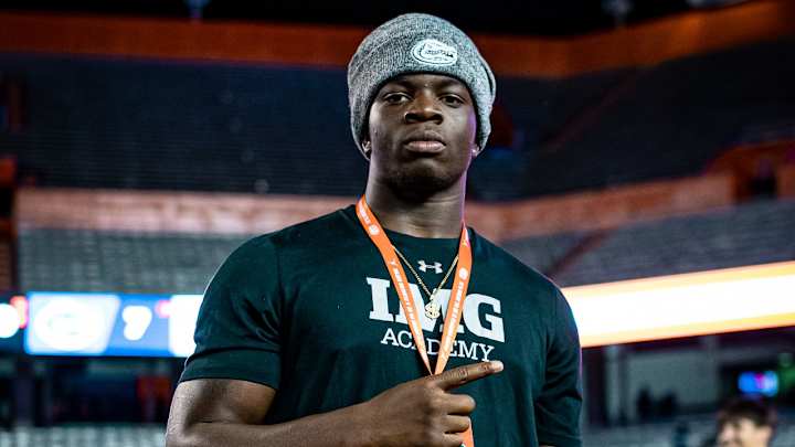 Report: Former Gators RB Commit Plans to Attend Florida vs. Georgia