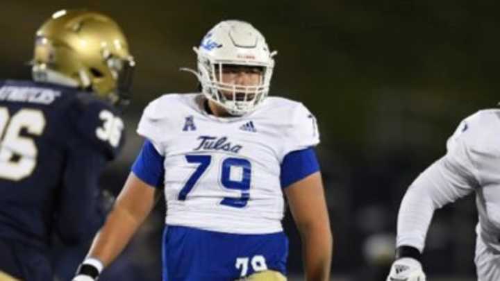 South Carolina Offers Transfer Offensive Lineman Jaden Muskrat