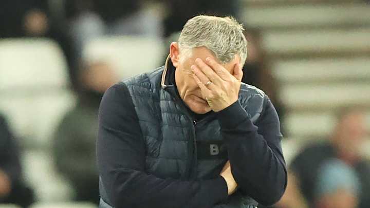 Tony Mowbray shares Sunderland injury update as pre-season fixtures edge closer