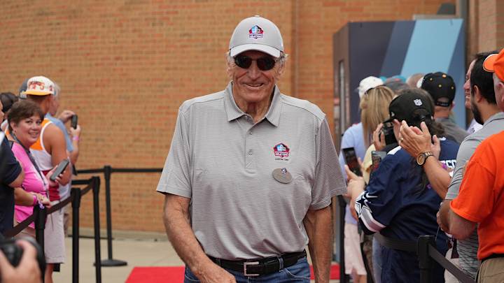 Pro Football Hall of Famer, Longtime 49ers Star Dave Wilcox Dies at 80