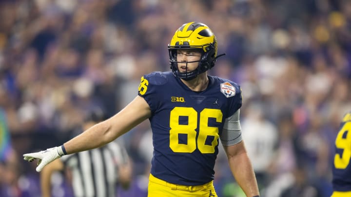 Dolphins Potential Draft Target: TE Luke Schoonmaker