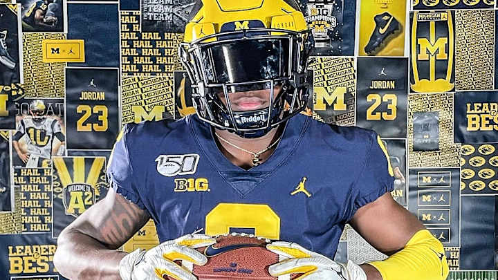 Big Time Athlete Poses In Michigan Gear, Puts U-M In Top Five Big Time Athlete Poses In Michigan Gear, Puts U-M In Top Five