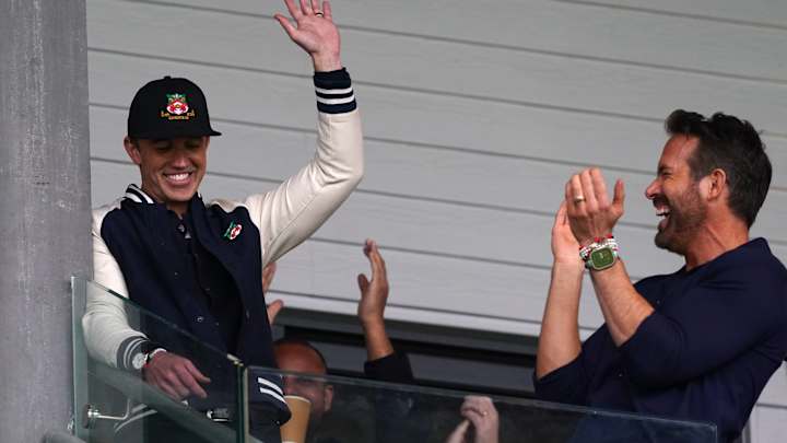 Ryan Reynolds and Rob McElhenney Get Emotional at Wrexham AFC’s Promotion Ryan Reynolds and Rob McElhenney Get Emotional at Wrexham AFC’s Promotion